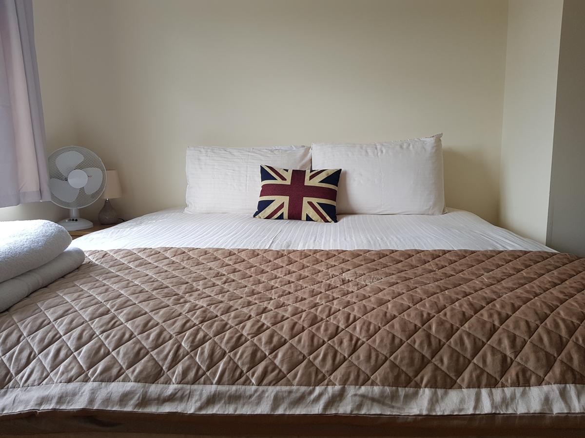Kathleen House 2* Enfield