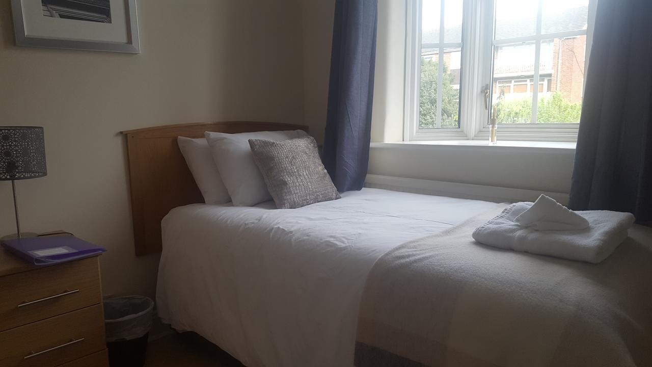 Kathleen House 2* Enfield